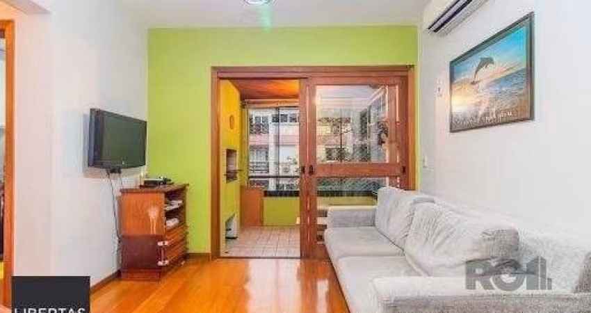 Apartamento de 2 dormitórios, 1 vaga coberta, no bairro Bela Vista