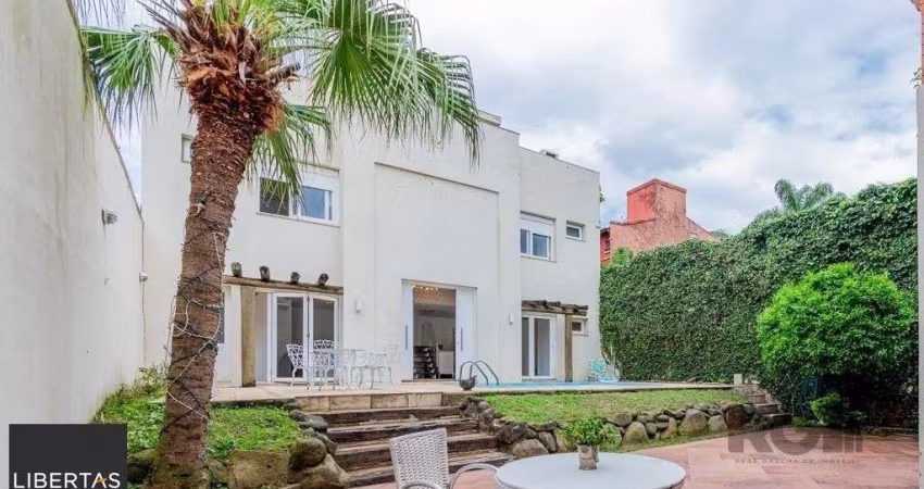 Casa Para comprar com 5 Dormitórios na Chácara das Pedras