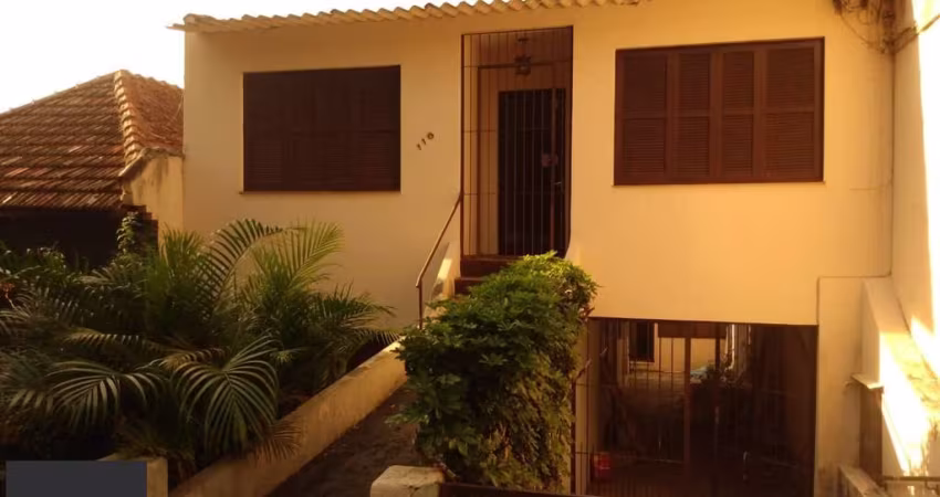 03 casas no mesmo terreno à venda