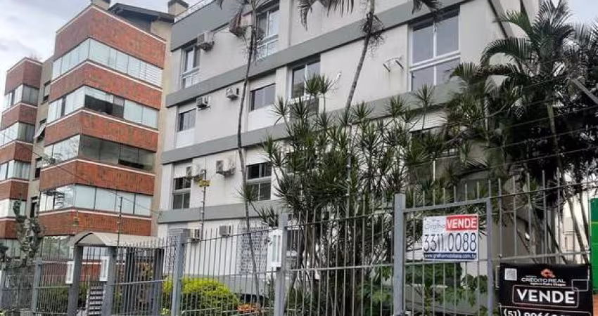 Apartamento de 3 quartos, suíte e 1 vaga de garagem no bairro Petrópolis em POA