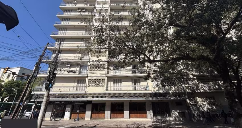 3 quartos com 151m² de área útil, além de lindo terraço no centro de poa