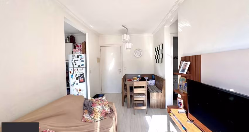 Apartamento de 02 dormitórios No Bairro Teresópolis de Porto Alegre