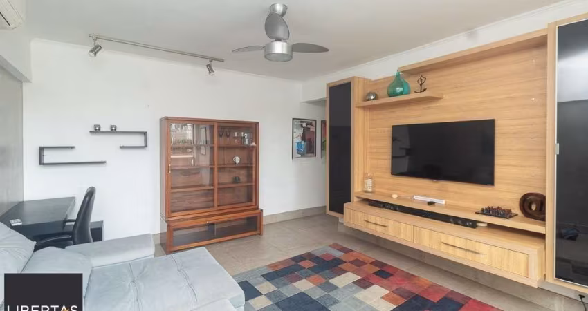 Apartamento 2 dormitórios 1 suíte no bairro São João em Porto Alegre.