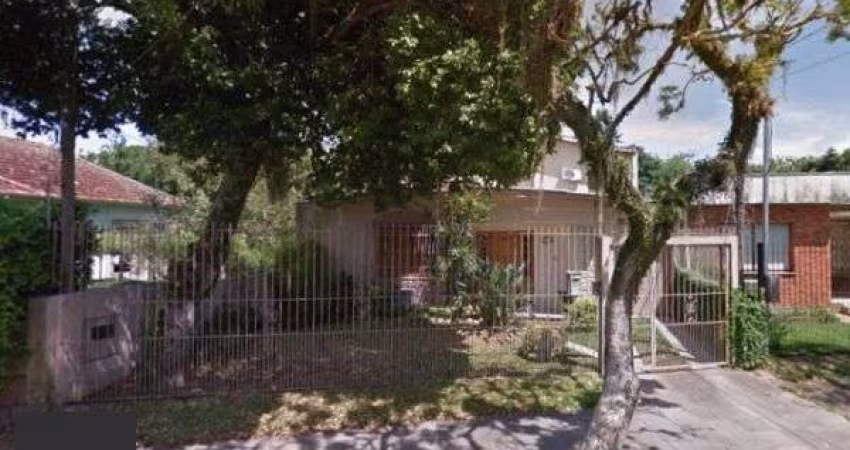 Casa para Venda - 200m², 4 dormitórios, sendo 1 suites, 4 vagas - Ipanema