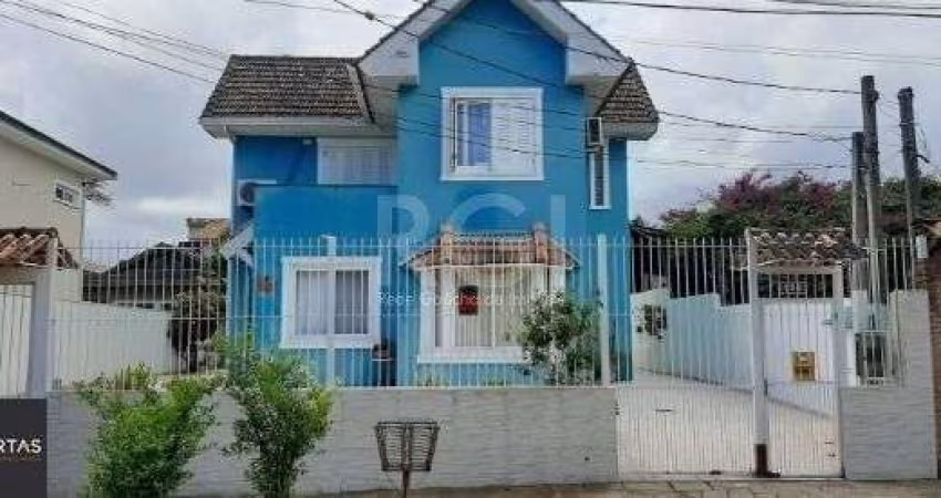 Casa para Venda - 132.13m², 3 dormitórios, sendo 1 suites, 4 vagas - Ipanema