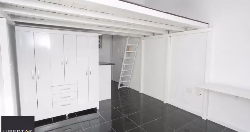 Studio no centro histórico - para morar ou investir