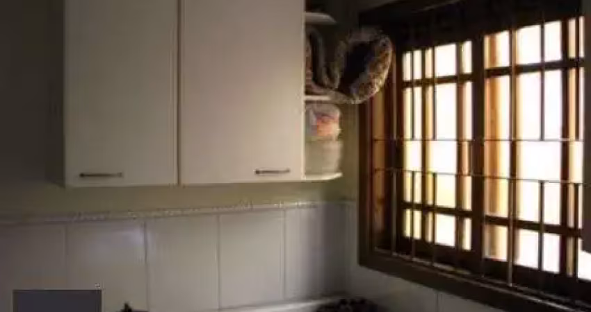 Casa para Venda - 369m², 3 dormitórios, sendo 2 suites, 2 vagas - Cavalhada
