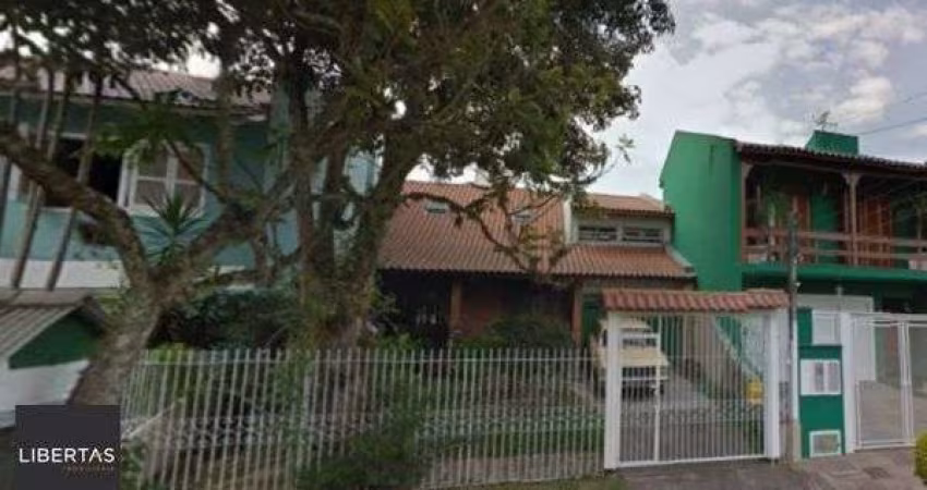 Casa para Venda - 300m², 3 dormitórios, sendo 1 suites, 2 vagas - Jardim Verde