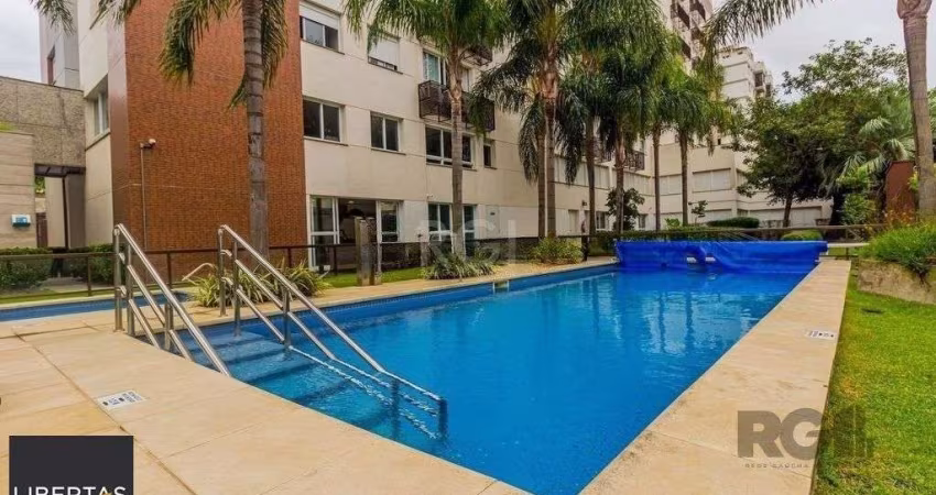 Apartamento 60m² - semi mobiliado, 2 dormitórios, 1 suíte, churrasqueira e 1 vaga de garagem no Menino Deus