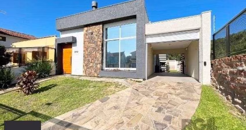 Casa em Porto Alegre, no bairro Espírito Santo, com 3 dormitório(s), e 3 banheiros, à venda.