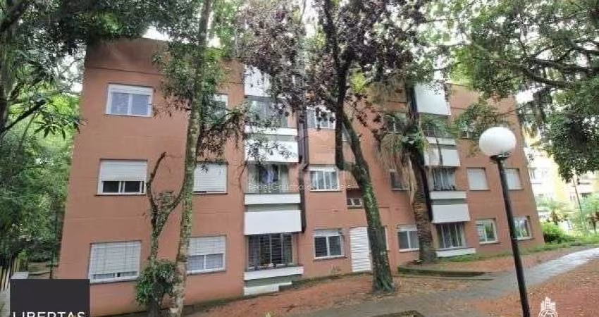 Apartamento em Porto Alegre, no bairro Guarujá, com 3 dormitório(s), e 3 banheiros, à venda.