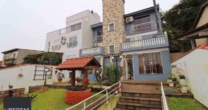 Casa para Venda - 300m², 3 dormitórios, sendo 1 suites, 2 vagas - Ipanema