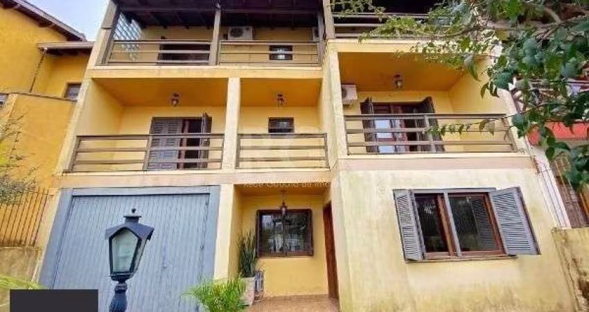 Casa para Venda - 359.89m², 5 dormitórios, sendo 3 suites, Espirito Santo