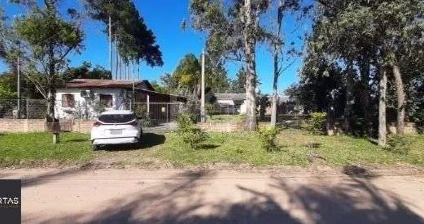 Sítio em Porto Alegre, no bairro São Caetano, com 5 dormitório(s), e 5 banheiros, à venda.