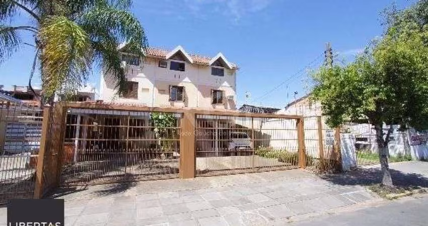 Casa Condominio em Porto Alegre, no bairro Tristeza, com 3 dormitório(s), e 3 banheiros, à venda.