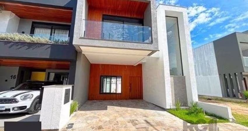 Casa Condominio em Porto Alegre, no bairro Ipanema, com 3 dormitório(s), à venda.