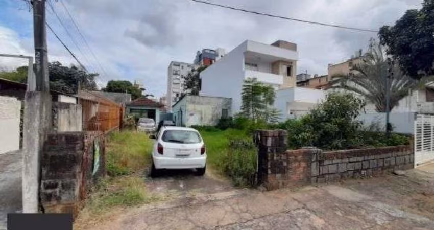 Terreno em Porto Alegre, no bairro São João, à venda.