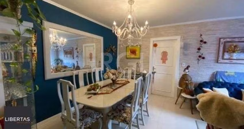 Apartamento em Porto Alegre, no bairro Cristal, com 2 dormitório(s), e 2 banheiros, à venda.