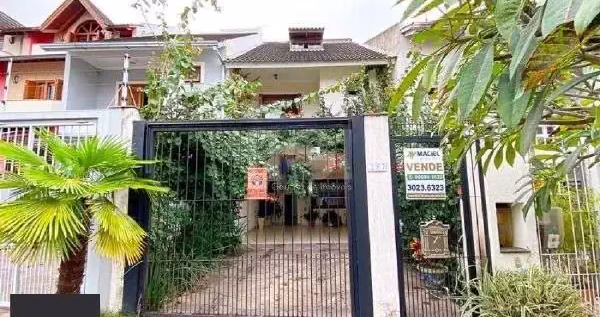 Casa em porto alegre, no bairro espírito santo, com 3 dormitório(s), à venda.