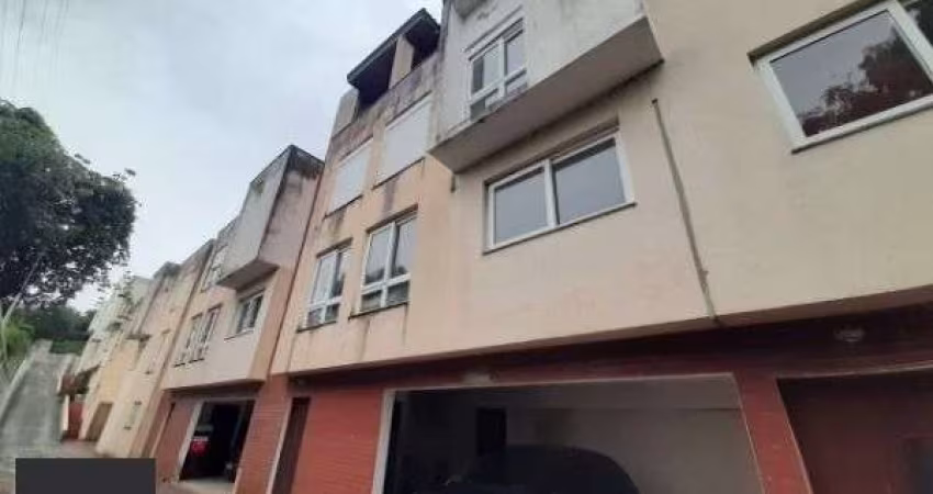 Casa Condominio em Porto Alegre, no bairro Ipanema, com 3 dormitório(s), e 3 banheiros, à venda.