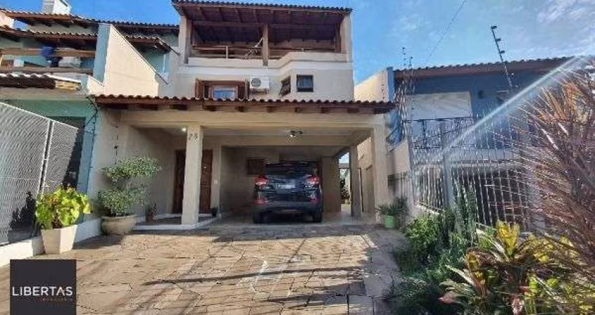 Casa em Porto Alegre, no bairro Espírito Santo, com 3 dormitório(s), e 3 banheiros, à venda.