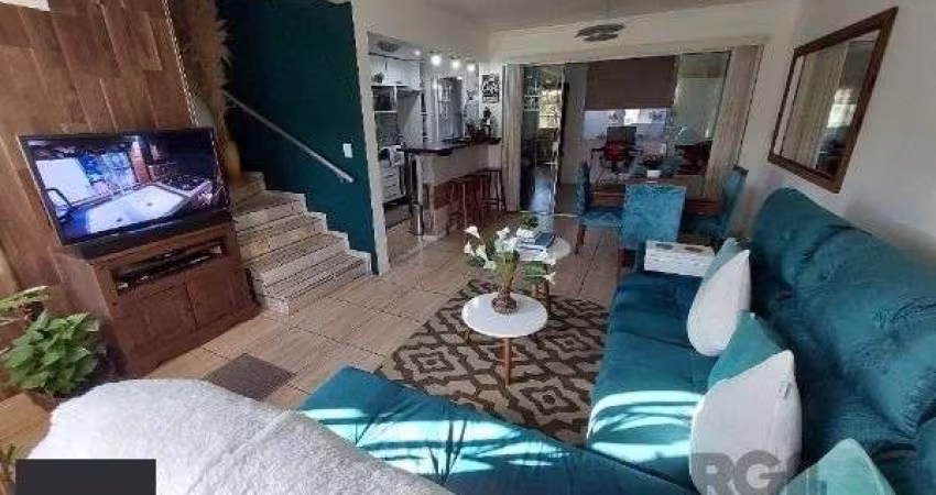 Casa em Porto Alegre, no bairro Hípica, com 3 dormitório(s), e 3 banheiros, à venda.