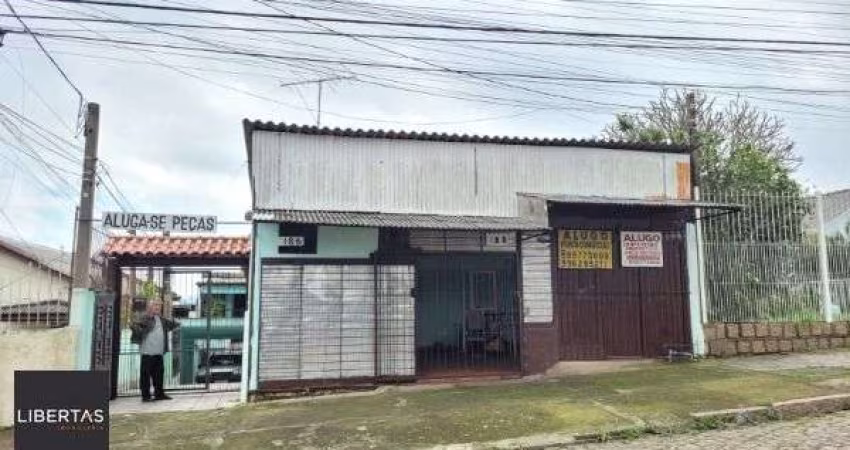 Casa em Porto Alegre, no bairro Santo Antônio, com 3 dormitório(s), e 3 banheiros, à venda.