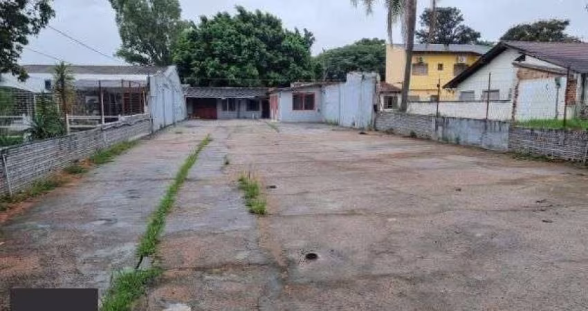 Terreno em Porto Alegre, no bairro Cavalhada, à venda.