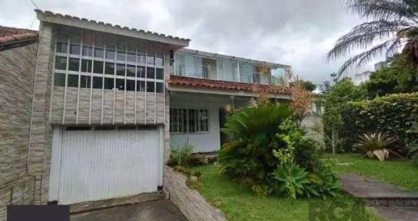 Casa em porto alegre, no bairro ipanema, com 6 dormitório(s), e 6 banheiros, à venda.