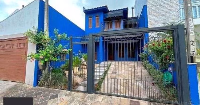 Casa em Porto Alegre, no bairro Hípica, com 3 dormitório(s), e 3 banheiros, à venda.