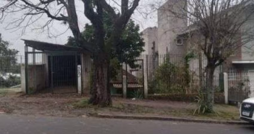 Terreno em Porto Alegre, no bairro Ipanema, à venda.