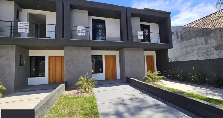 Casa em Porto Alegre, no bairro Aberta dos Morros, com 3 dormitório(s), e 3 banheiros, à venda.