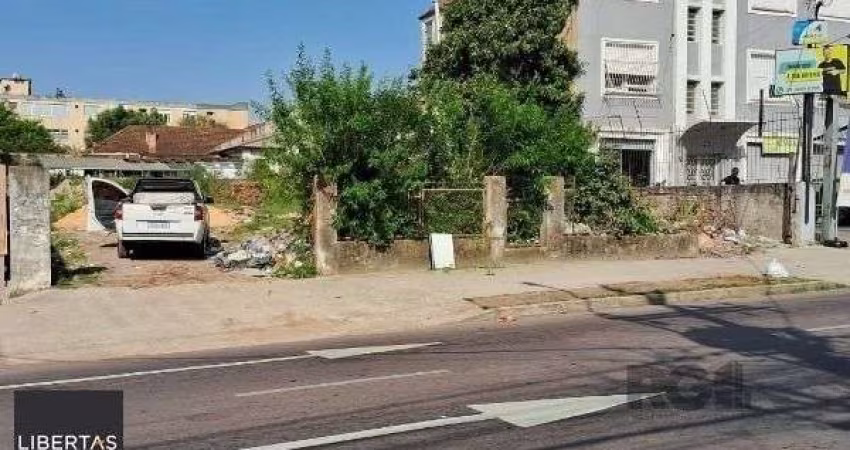 Terreno em Porto Alegre, no bairro Medianeira, à venda.