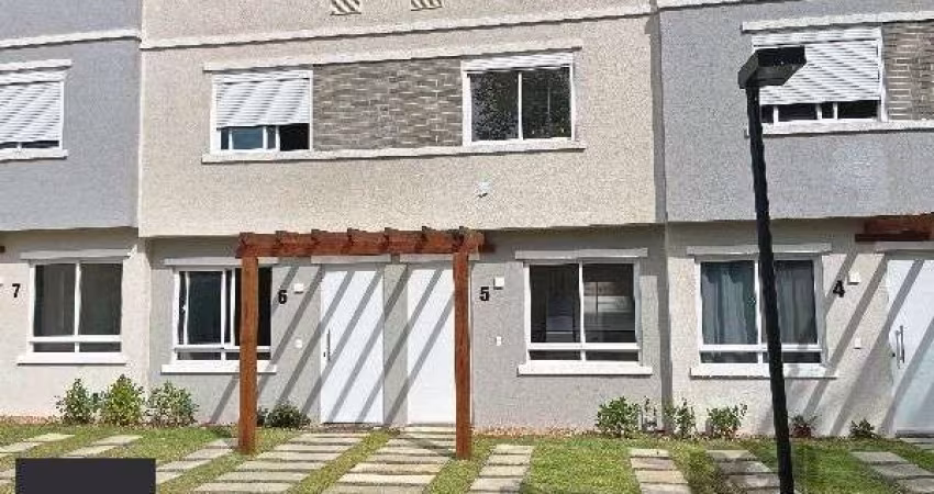 Casa em Porto Alegre, no bairro Vila Nova, com 2 dormitório(s), e 2 banheiros, à venda.