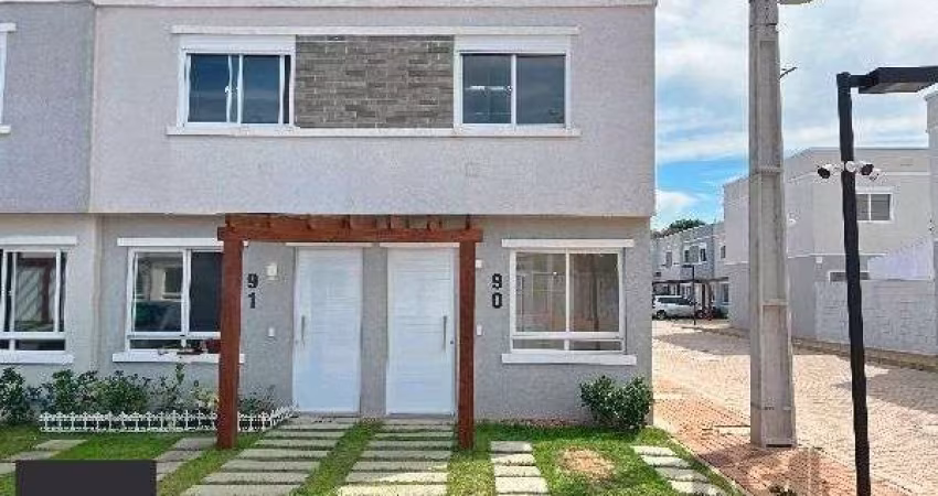Casa em Porto Alegre, no bairro Vila Nova, com 2 dormitório(s), e 2 banheiros, à venda.