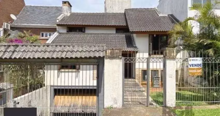 Casa em porto alegre, no bairro ipanema, com 3 dormitório(s), à venda.