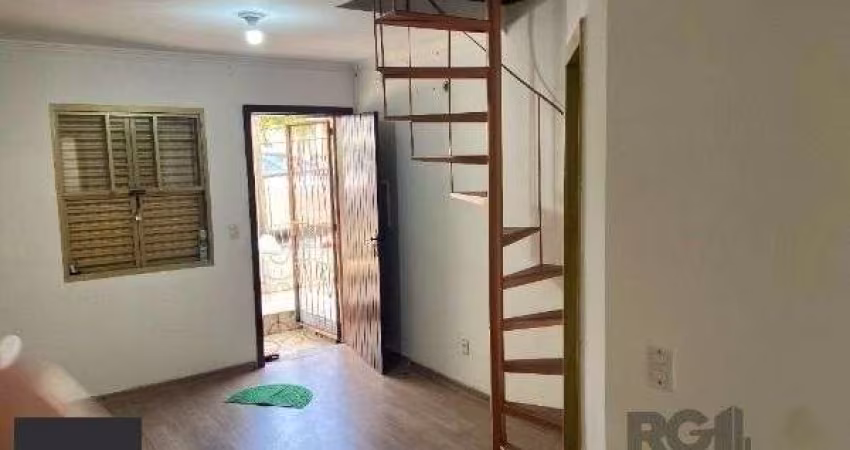 Casa de Condomínio em Cavalhada