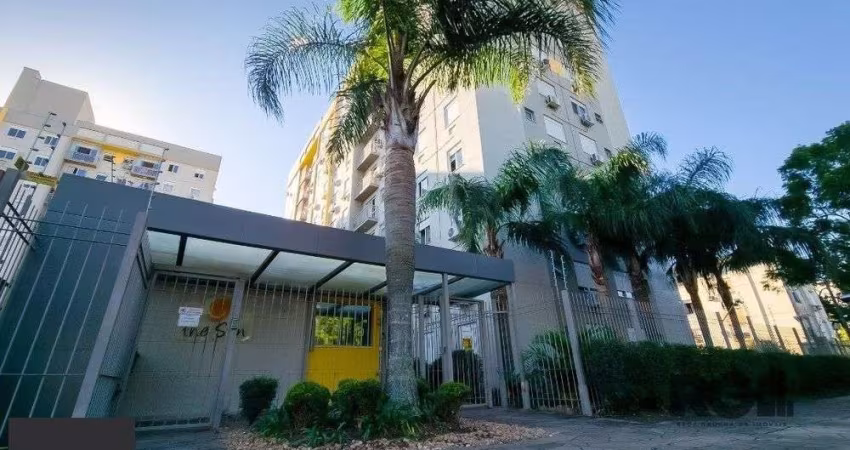 Apartamento dois dormitórios com Estacionamento