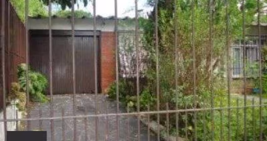 Casa para Venda - 620m², 4 dormitórios, 3 vagas - Tristeza