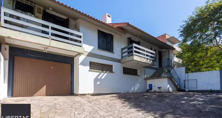 Casa para Venda - 286.28m², 2 dormitórios, sendo 1 suites, 3 vagas - Santa Tereza