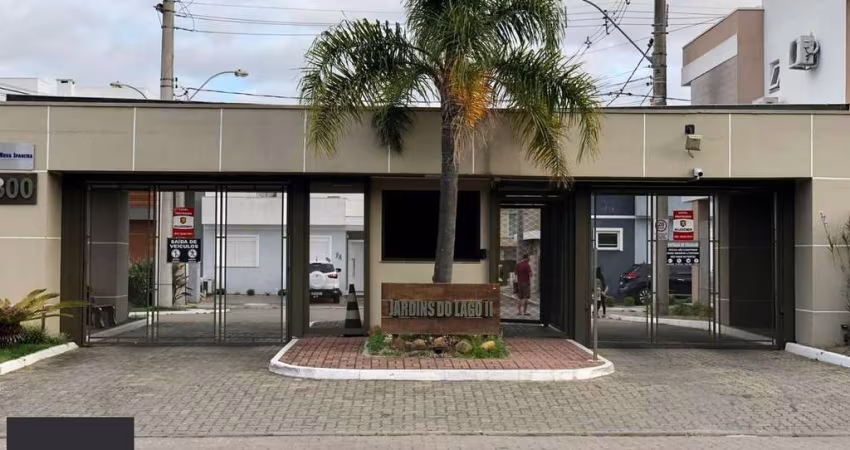 Casa em condomínio