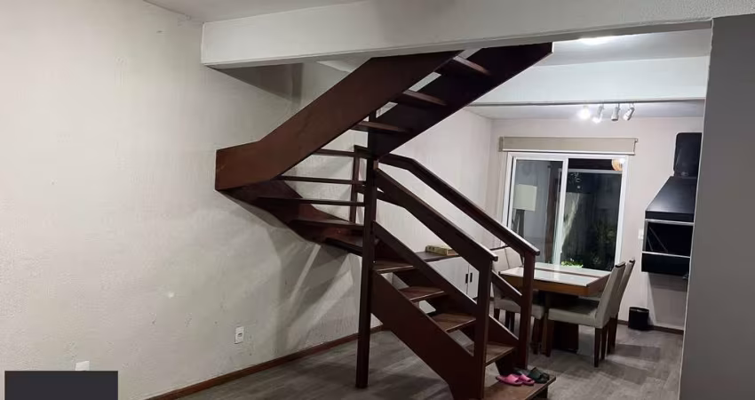 Casa com 3 dormitórios, 1 vaga no bairro Hípica e Porto Alegre, RS
