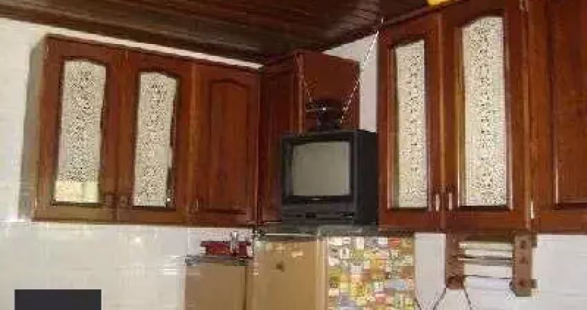 Casa em porto alegre, no bairro ipanema, com 3 dormitório(s), e 3 banheiros, à venda.