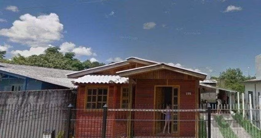 Casa a venda em terreno escriturado na Ponta Grossa por R$129 mil