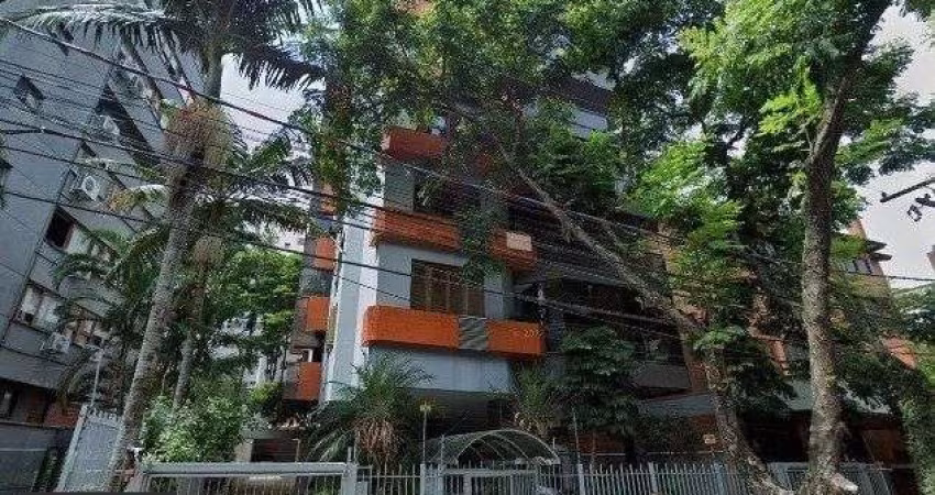 VENDA- Apartamento de 3 dormitórios sendo 1 suíte, 1 vaga de garagem, 145m²- Bela Vista, Porto Alegre
