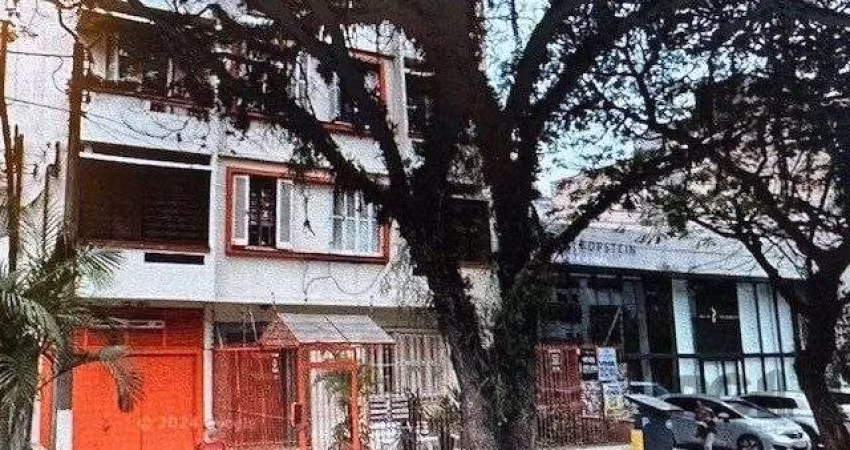 Box de Garagem para Comprar , prédio com portão automatizado e elevador.