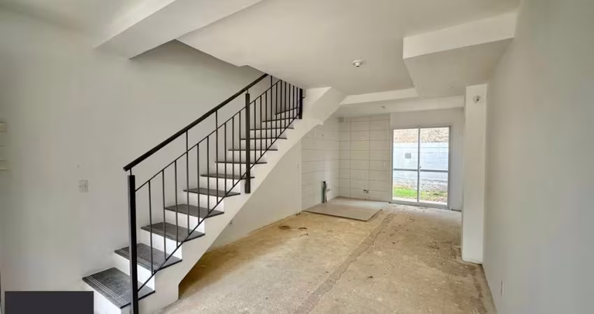 Excelente casa a venda em condomínio fechado no bairro Vila Nova.