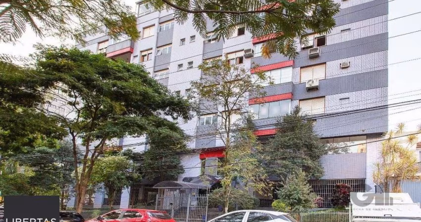 Cobertura duplex no bairro Auxiliadora de 2 dormitórios  2 vagas e terraço