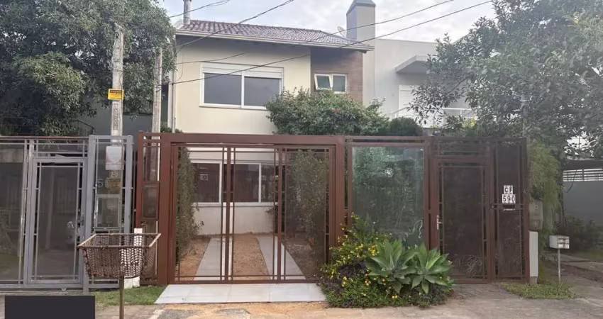Casa com 3 quartos à venda na Rua Ivo Walter Kern, 590, Hípica, Porto Alegre