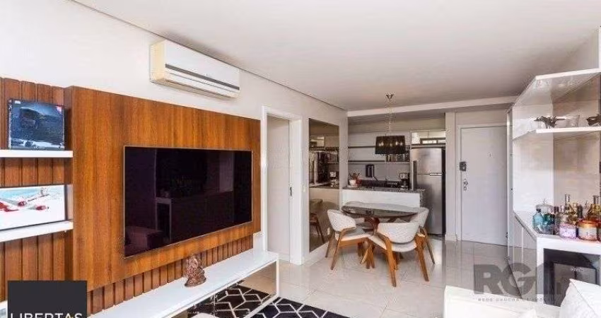 Apartamento 2 dormitórios, 1 suíte, 2 vagas no Bairro Petrópolis